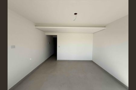 Casa à venda com 3 quartos, 120m² em Parada Inglesa, São Paulo