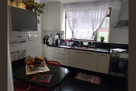 Apartamento à venda com 180m², 4 quartos e 4 vagas