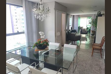 Apartamento à venda com 180m², 4 quartos e 4 vagas