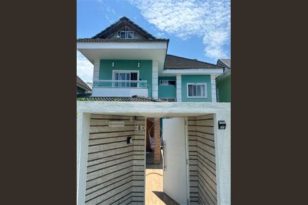 Casa à venda com 300m², 5 quartos e 2 vagas