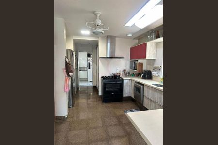 Casa à venda com 300m², 5 quartos e 2 vagas