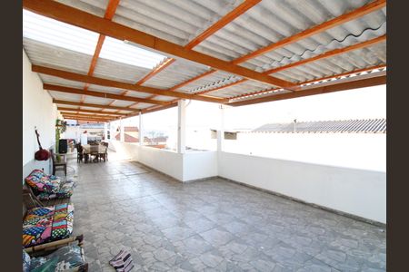 Casa à venda com 140m², 2 quartos e 2 vagasTerraço Gourmet