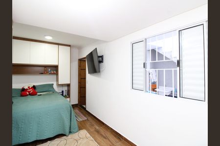 Casa à venda com 140m², 2 quartos e 2 vagasSuíte