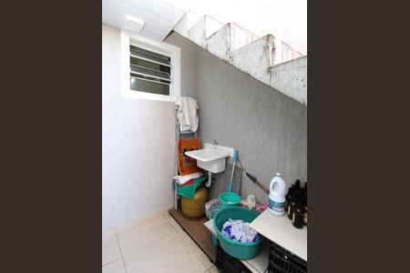 Casa à venda com 140m², 2 quartos e 2 vagasÁrea de Serviço