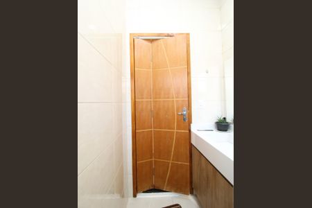 Casa à venda com 140m², 2 quartos e 2 vagasBanheiro Social