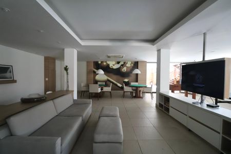 Apartamento para alugar com 85m², 2 quartos e 2 vagasÁrea comum - Salão de festas