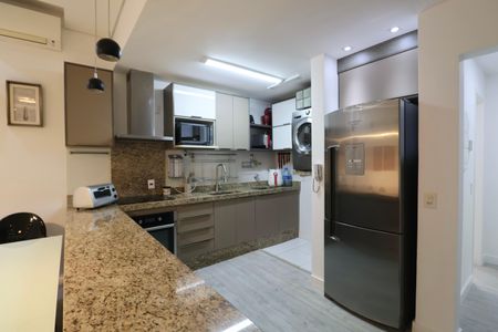 Apartamento para alugar com 85m², 2 quartos e 2 vagasCozinha