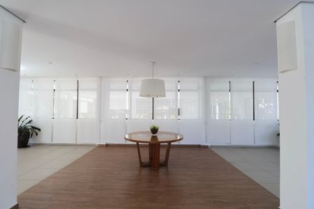 Apartamento para alugar com 85m², 2 quartos e 2 vagasHall de entrada