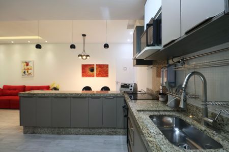 Apartamento para alugar com 85m², 2 quartos e 2 vagasCozinha