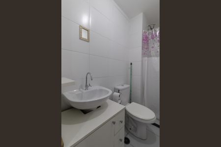 Casa de condomínio à venda com 37m², 2 quartos e sem vaga Casa de condomínio à venda com 37m², 2 quartos e sem vagaBanheiro