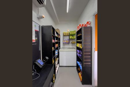 Casa de condomínio à venda com 37m², 2 quartos e sem vaga Casa de condomínio à venda com 37m², 2 quartos e sem vagaÁrea Comum - Mini Mercado