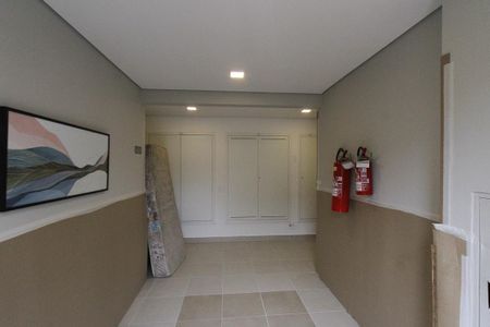 Apartamento à venda com 32m², 2 quartos e sem vagaÁrea comum