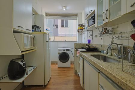 Apartamento à venda com 53m², 1 quarto e 1 vaga Apartamento à venda com 53m², 1 quarto e 1 vagaCozinha e Área de Serviço
