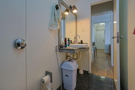 Apartamento à venda com 53m², 1 quarto e 1 vaga Apartamento à venda com 53m², 1 quarto e 1 vagaBanheiro