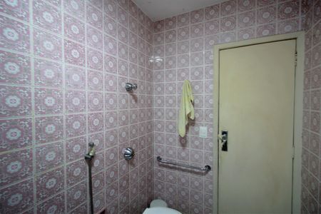 Apartamento à venda com 185m², 4 quartos e 2 vagasBanheiro