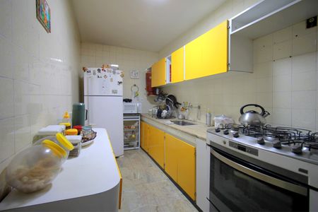 Apartamento à venda com 185m², 4 quartos e 2 vagasCozinha