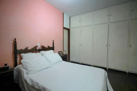 Apartamento à venda com 185m², 4 quartos e 2 vagasSuíte 