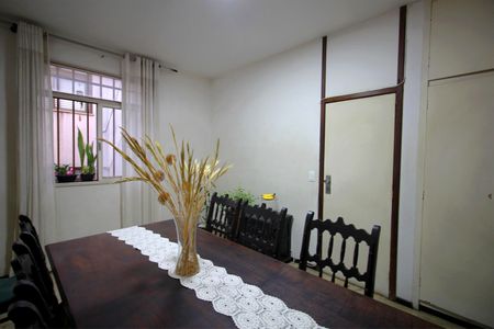 Apartamento à venda com 185m², 4 quartos e 2 vagasSala de Jantar