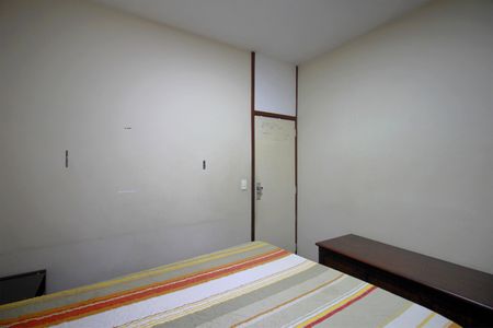 Apartamento à venda com 185m², 4 quartos e 2 vagasQuarto 2