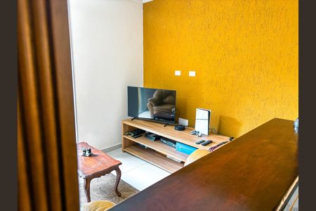 Casa à venda com 98m², 2 quartos e 1 vaga