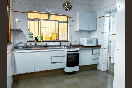 Casa à venda com 98m², 2 quartos e 1 vaga