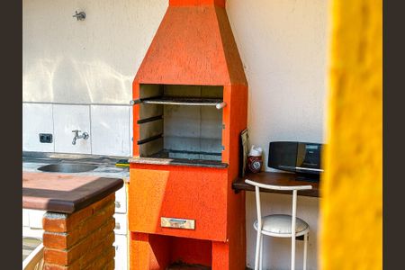 Casa à venda com 98m², 2 quartos e 1 vaga