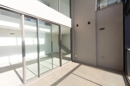 Apartamento à venda com 239m², 4 quartos e 4 vagasVaranda da Sala