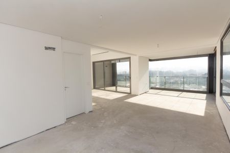 Apartamento à venda com 239m², 4 quartos e 4 vagasSala