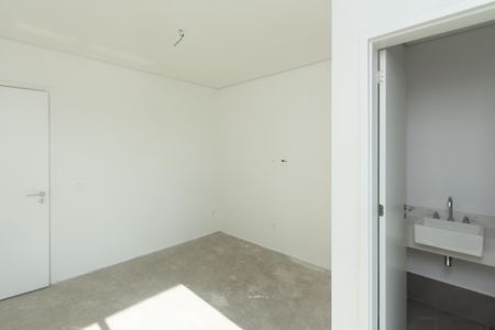 Apartamento à venda com 239m², 4 quartos e 4 vagasSuíte 1