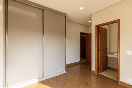 Casa de condomínio à venda com 255m², 3 quartos e 4 vagasFoto 19