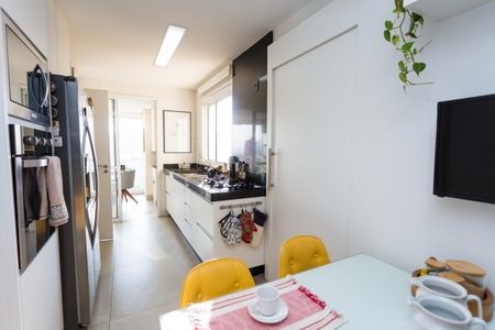 Apartamento à venda com 142m², 3 quartos e 2 vagasCozinha