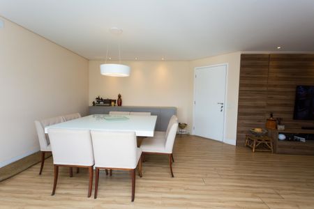 Apartamento à venda com 142m², 3 quartos e 2 vagasSala