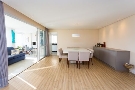 Apartamento à venda com 142m², 3 quartos e 2 vagasSala