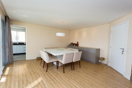 Apartamento à venda com 142m², 3 quartos e 2 vagasSala