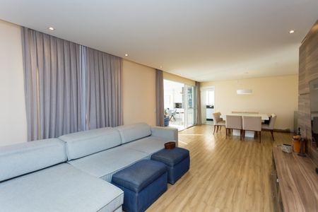 Apartamento à venda com 142m², 3 quartos e 2 vagasSala
