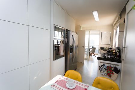 Apartamento à venda com 142m², 3 quartos e 2 vagasCozinha