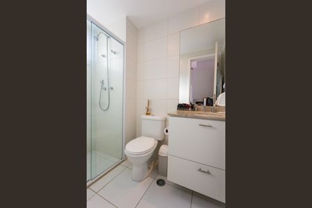 Apartamento à venda com 142m², 3 quartos e 2 vagasBanheiro da Suíte 1