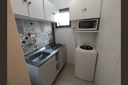 Cozinha  de apartamento à venda com 1 quarto, 34m² em Jardim Paulista, São Paulo