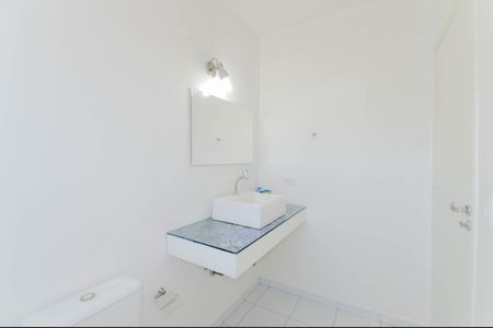 Casa à venda com 380m², 3 quartos e 3 vagasBanheiro da Suíte