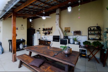 Casa à venda com 380m², 3 quartos e 3 vagasQuintal