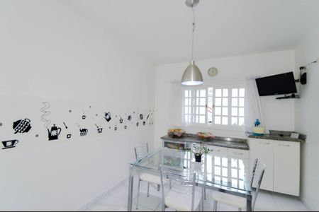 Casa à venda com 380m², 3 quartos e 3 vagasCozinha