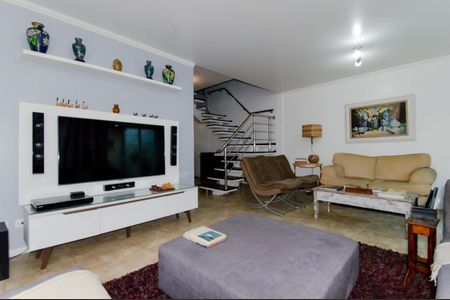 Casa à venda com 380m², 3 quartos e 3 vagasSala