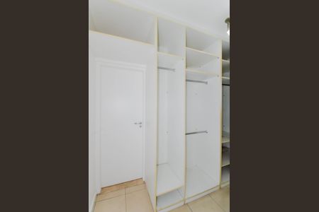 Casa à venda com 380m², 3 quartos e 3 vagasSuíte 2