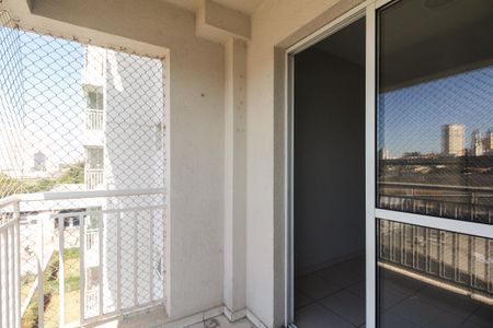 Apartamento à venda com 68m², 3 quartos e 1 vaga Apartamento à venda com 68m², 3 quartos e 1 vagaVaranda