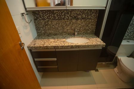 Apartamento à venda com 171m², 3 quartos e 2 vagasBanheiro da Suíte