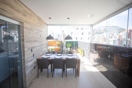 Apartamento à venda com 171m², 3 quartos e 2 vagasCobertura