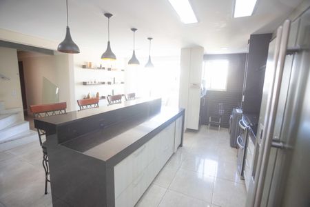 Apartamento à venda com 171m², 3 quartos e 2 vagasCozinha