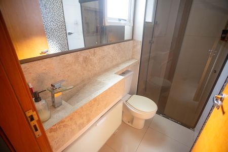 Apartamento à venda com 171m², 3 quartos e 2 vagasBanheiro