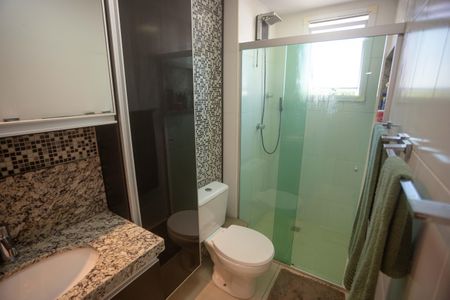 Apartamento à venda com 171m², 3 quartos e 2 vagasBanheiro da Suíte