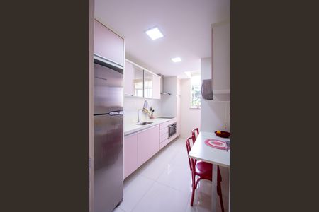 Apartamento à venda com 90m², 2 quartos e 2 vagasCozinha